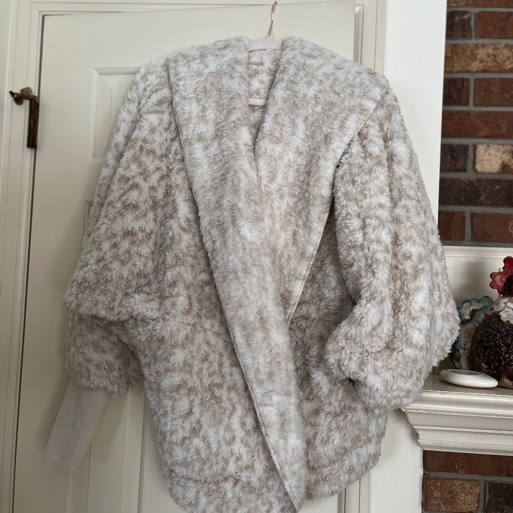 Fluffy fleecy jacket